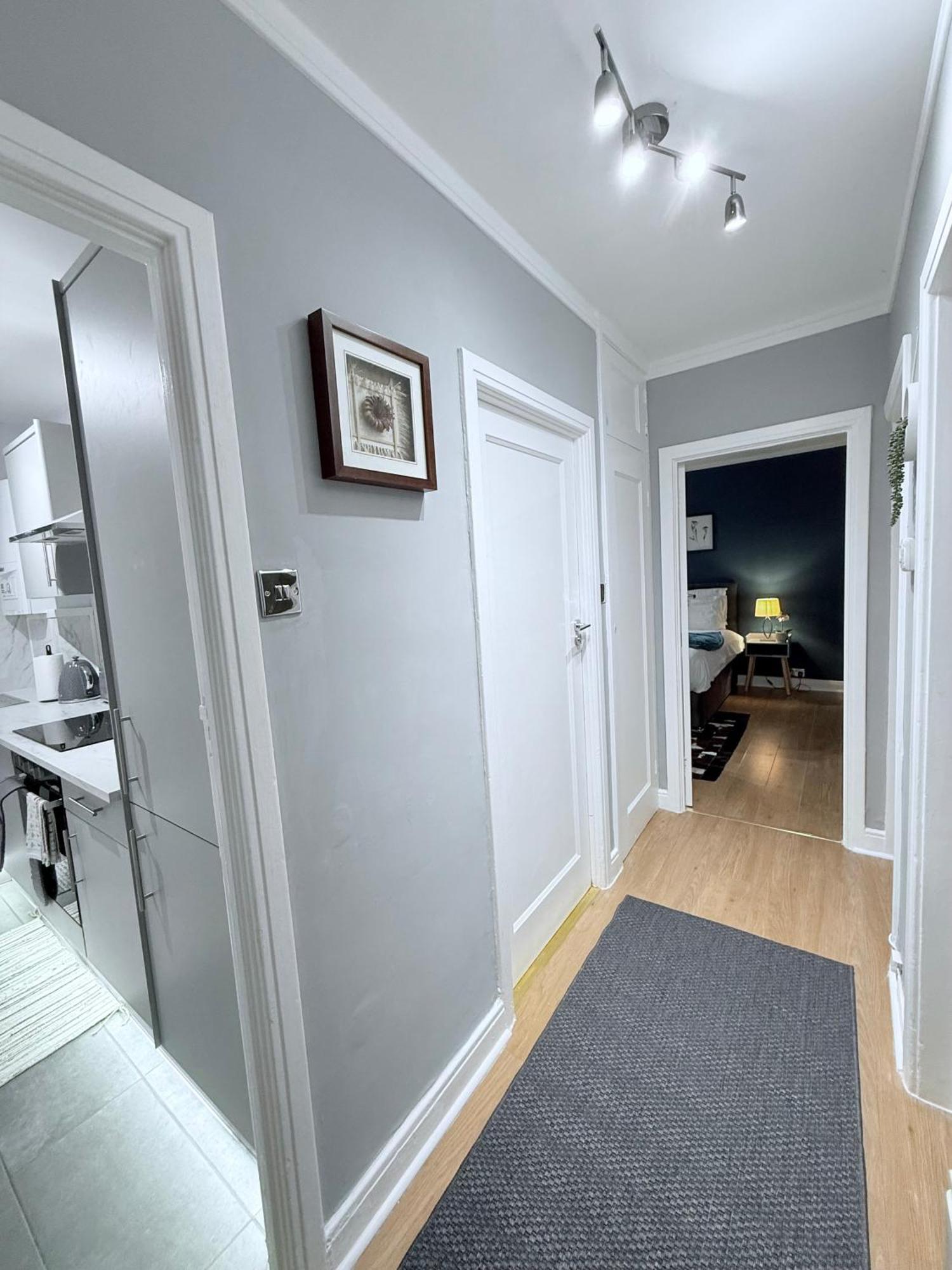 Staylondon - Sleeps 6 With Free Parking - Tourist, Concerts & Matches ภายนอก รูปภาพ
