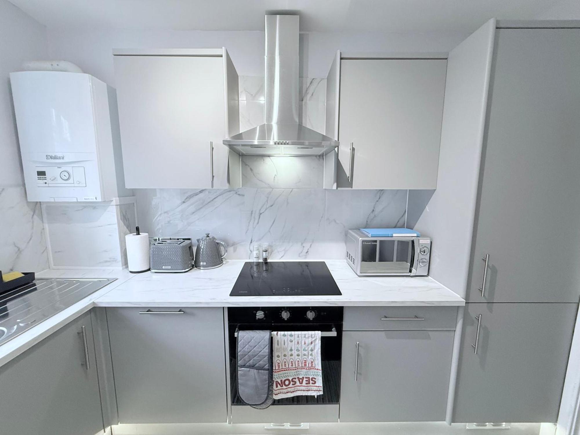 Staylondon - Sleeps 6 With Free Parking - Tourist, Concerts & Matches ภายนอก รูปภาพ