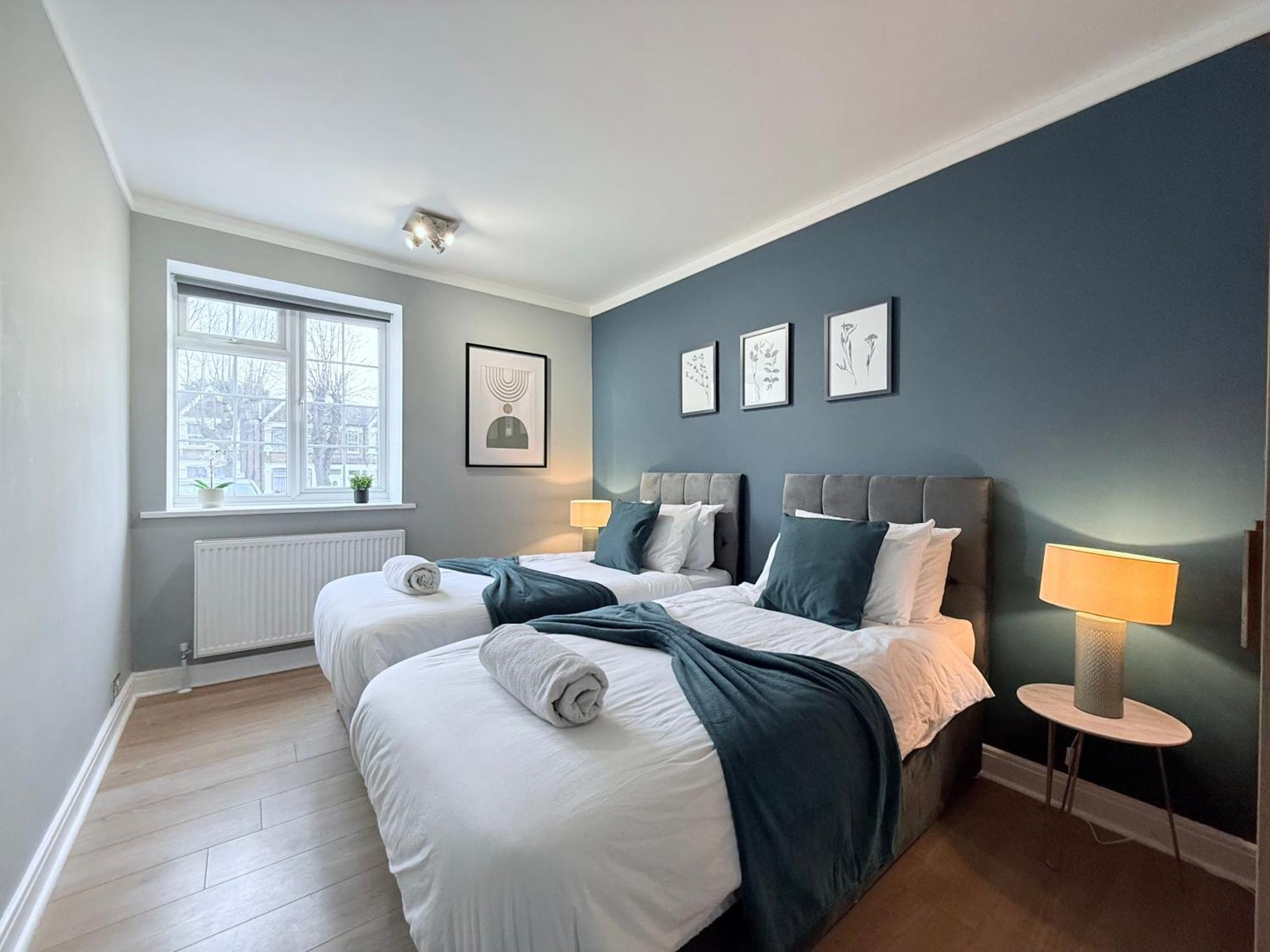 Staylondon - Sleeps 6 With Free Parking - Tourist, Concerts & Matches ภายนอก รูปภาพ